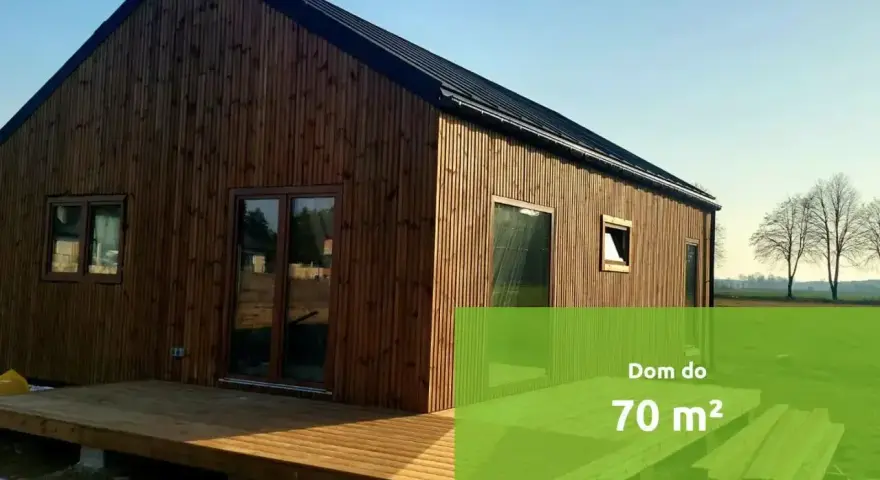 Drewniany dom do 70 m² z tarasem. Czy dom na zgłoszenie można sprzedać? Zapytaj o szczegóły.